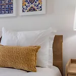 Stunning In Heart Of By Lovelystay Apartmán *