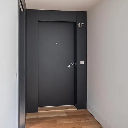 Two Bedroom With Ac In Baixa By Lovelystay