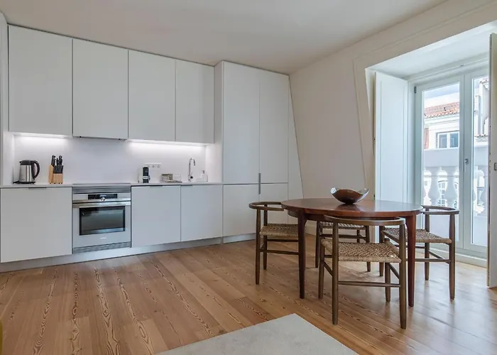 Stunning In Heart Of By Lovelystay Daire Lisboa