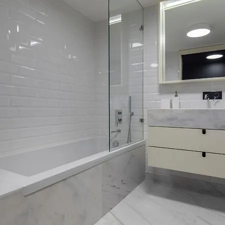 Stunning In Heart Of By Lovelystay *