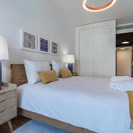 Two Bedroom With Ac In Baixa By Lovelystay Lissabon